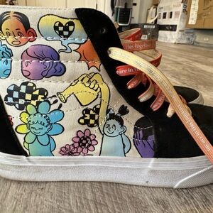 Vans Black High-Top Sneakers Artistic Canvas